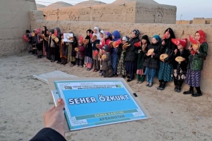 2023 yılının ilk yurtdışı faaliyetini Afganistan'da ekmek dağıtarak yaptık