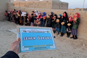 2023 yılının ilk yurtdışı faaliyetini Afganistan'da ekmek dağıtarak yaptık