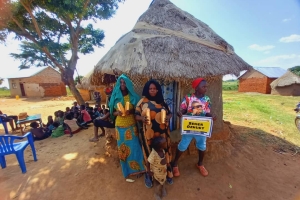 Uganda Kamerun ekmek dağıtımı 