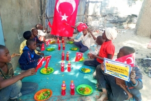 Afrika yemek dağıtım 15ı ocak 2023