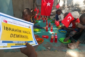 Afrika yemek dağıtım 15ı ocak 2023