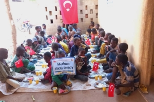 Afrika yemek dağıtım 15ı ocak 2023