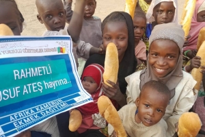 Afrika Madagaskar ve Kamerun ekmek dağıtımı Ocak 2023