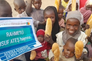 Afrika Madagaskar ve Kamerun ekmek dağıtımı Ocak 2023