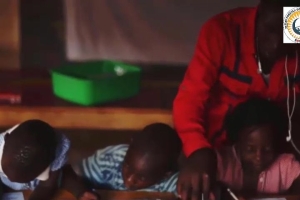 Afrika Uganda ışıldak dağıtım yapıldı 