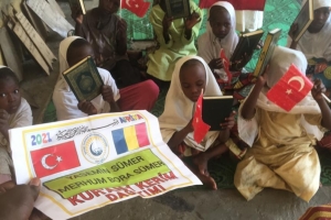 Afrika Kuran-ı kerim dağıtımı