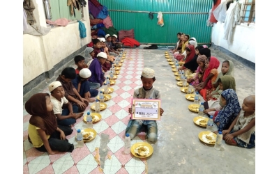 Medrese Talebelerine Yemek Dağıtımı