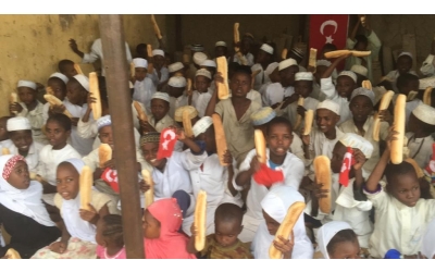 Ekmek dağıtımlarımız Afrika'da devam ediyor.