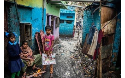 Birbirimizin dertleriyle dertlenmedigimiz için hepimizin evinde ayrı bir sorunumuz var.....