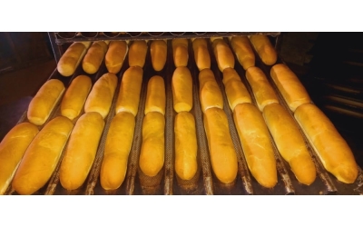 Yetim ve yoksul ailelere ekmek dağıtımlarımız devam ediyor Bugün Afrika Beninde dağıtım yapıldı Eylül 2022