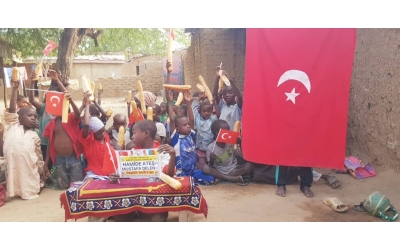 Afrika bölgesindeki ekmek dağıtımlarımız tüm hiziyla devam ediyor