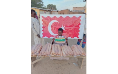 Afrika Çad bölgesinde yetim ve yoksul çocuklara ekmek dağıtımında bulunduk Kasım 2022 