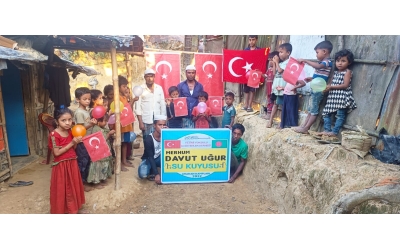 Bangladeş Arakan kampları merhum Davut Uğur su kuyusu temel atma ve sondaj çalışmaları