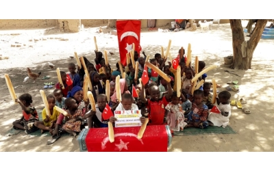 Afrika Kamerun ekmek dağıtımı Aralık 2022