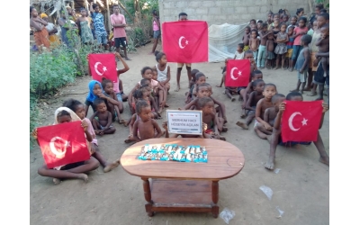 Afrika madagaskar çikolata dağıtımı Ocak 2023