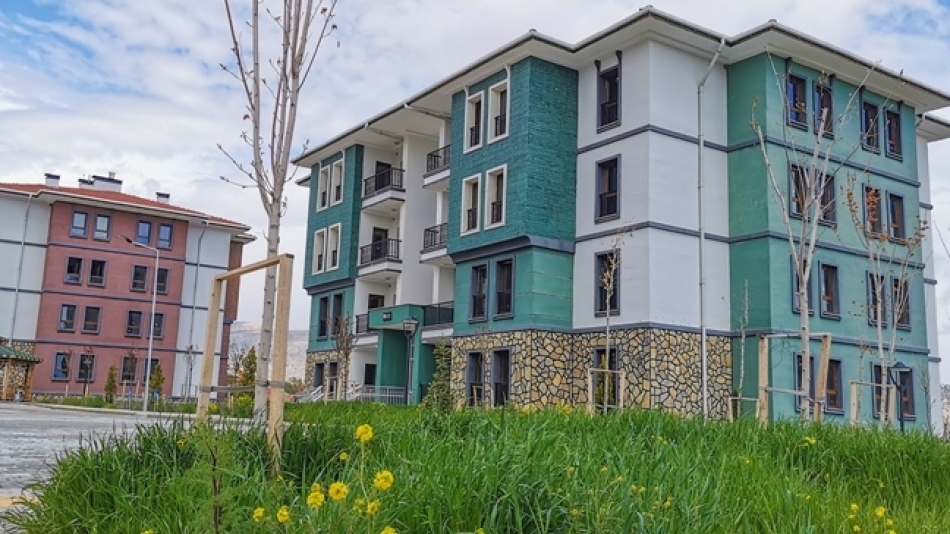 Yüzyılın Konut Projesi 500 bin sosyal konut projesinin detayları belli oldu. Başvurular 10 Kasım-19 Aralık 2025 arasında e devlet uzerinden toplanacak