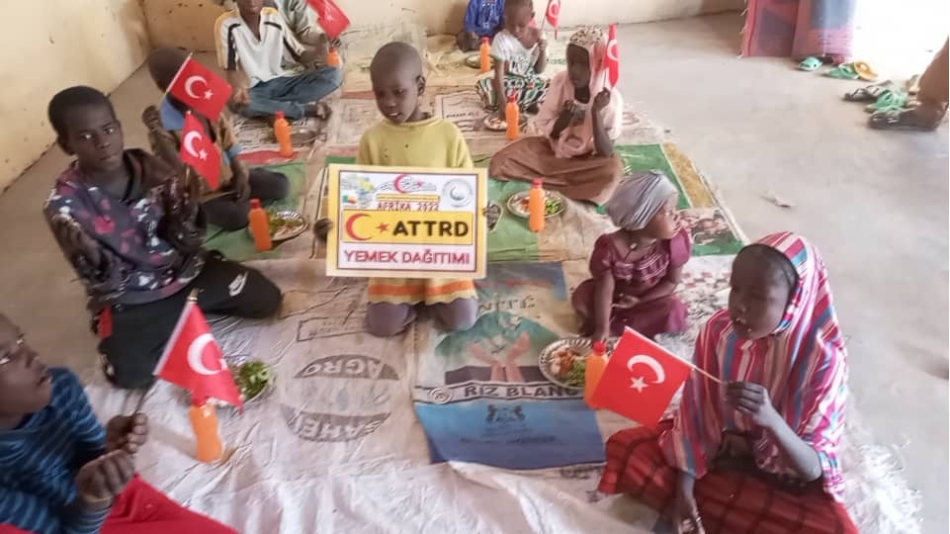 Afrika Benin ülkesinde yemek dağıtımlarımız devam ediyor