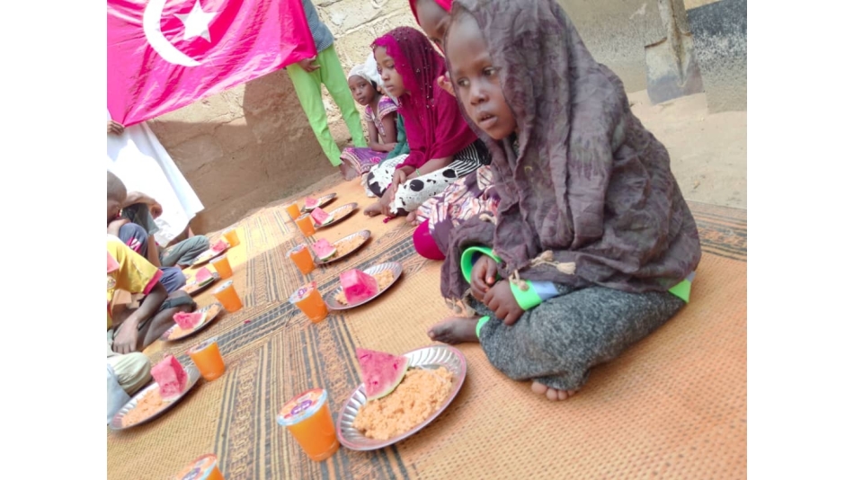 Afrika Kamerun yemek dağıtımı Temmuz 2022