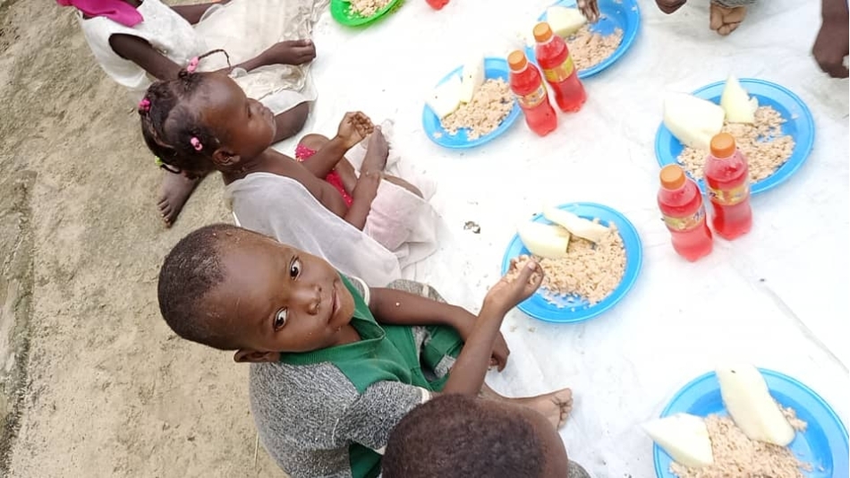 Afrika Kamerun'da yemek Dağıtımlarımız devam ediyor Ağustos 2022 