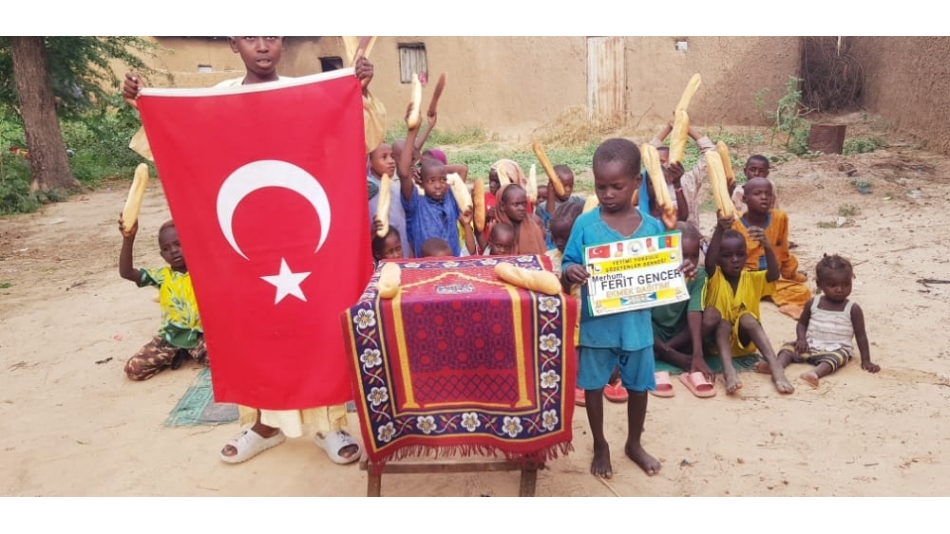 Afrika kamerun'da mevlit kandili dolayısıyla yemek ve ekmek ikramında bulunduk 07 Ekim 2022