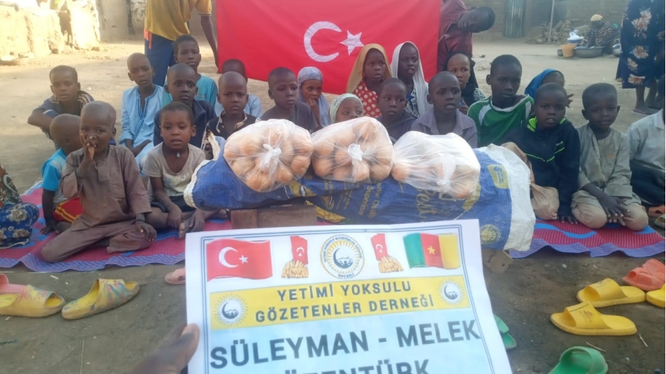 Bugün Afrika Çad Kamerun ulkelerinde ekmek dağıtımında bulunduk