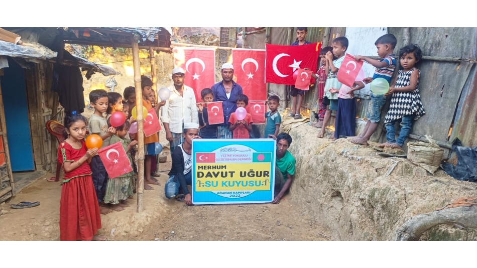 Bangladeş Arakan kampları merhum Davut Uğur su kuyusu temel atma ve sondaj çalışmaları
