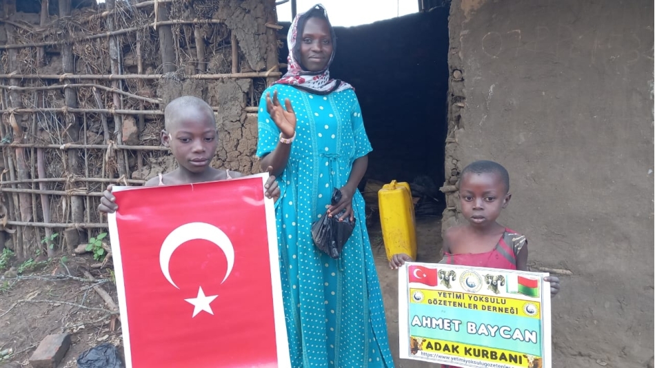 Afrika Uganda Adak kurbanı kesimi Aralık 2022 