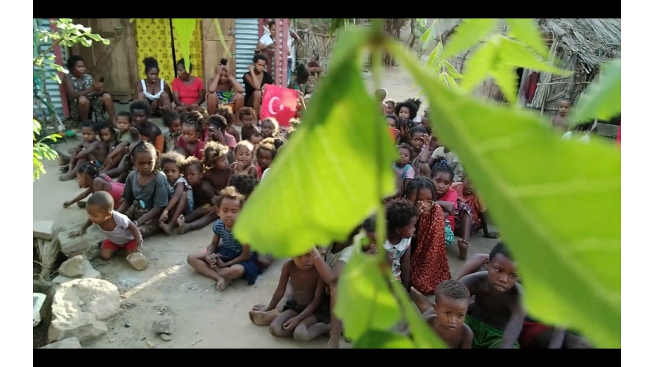 Afrika madagaskar ekmek dağıtımı 30 Aralık 2022
